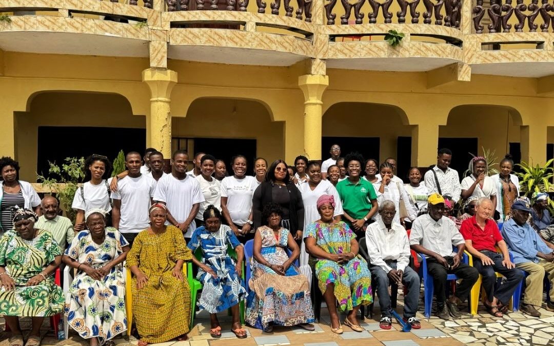 Visita de los alumnos de BANGE Business School a las Residencias en BATA y MALABO.